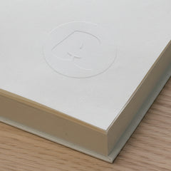 Timbre à sec lettre imposante