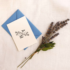 Tampon initiales fleuries